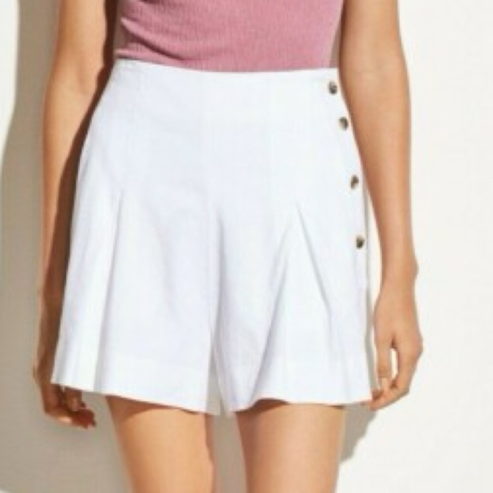 New without tags linen shorts by Vince